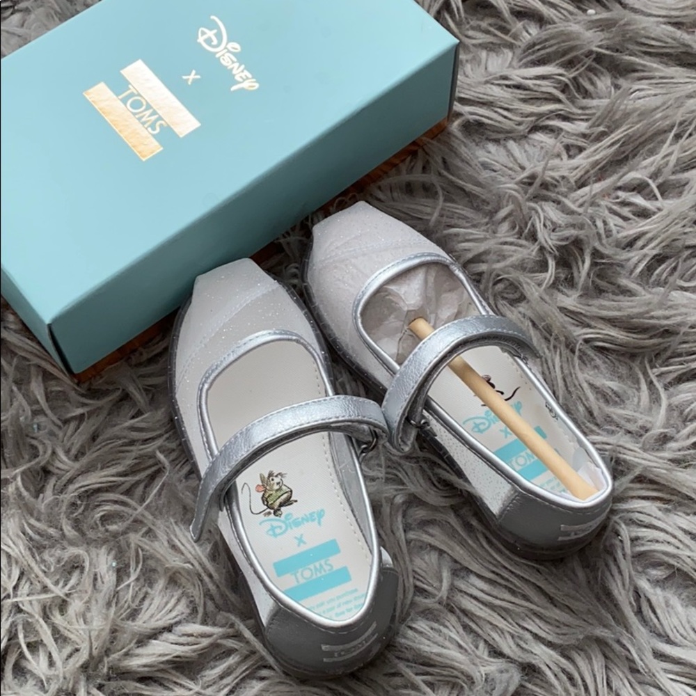NEW silver glitter Cinderella Disney TOMS size 9
